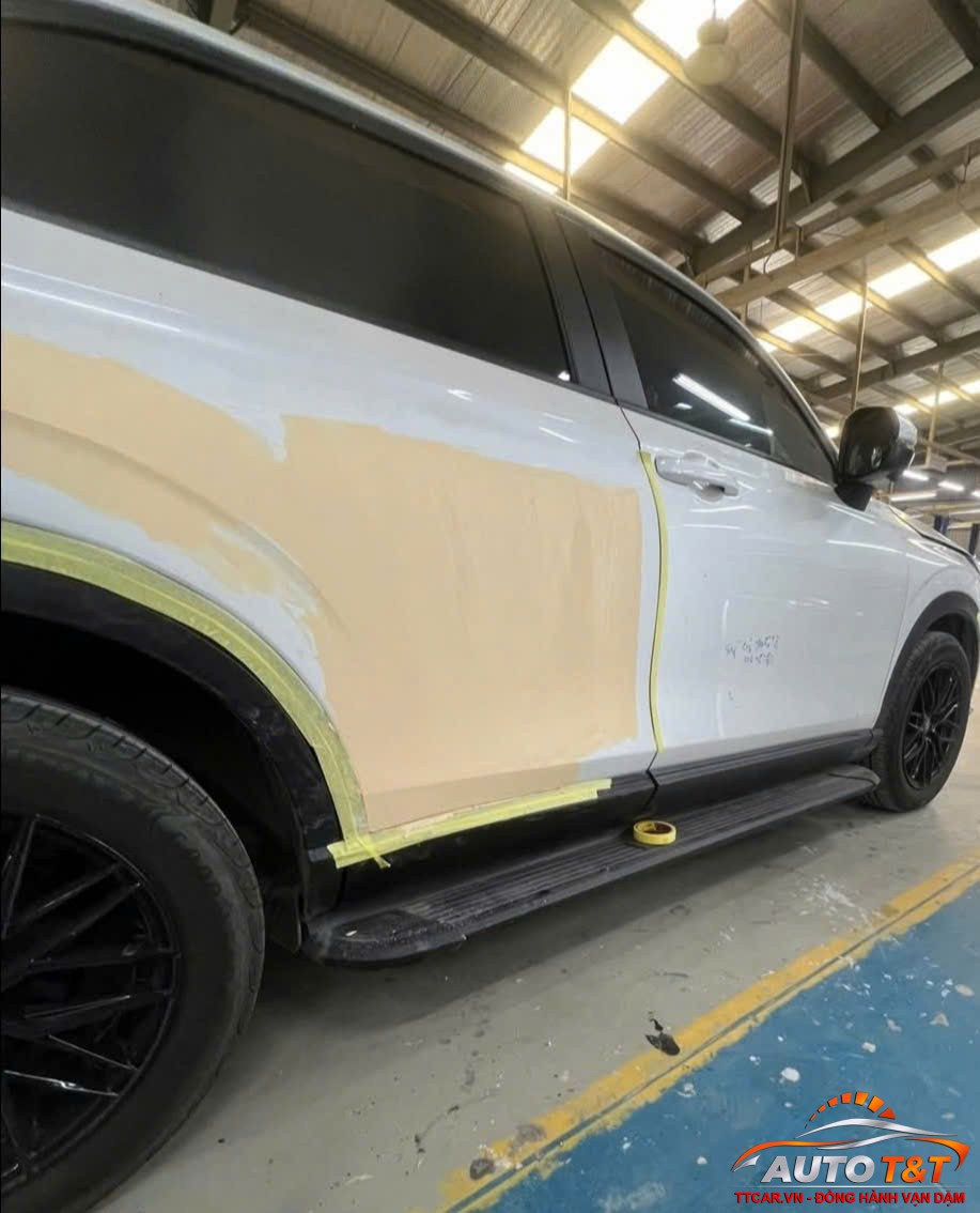 Dịch vụ sơn dặm xe ô tô chất lượng cao TTCAR